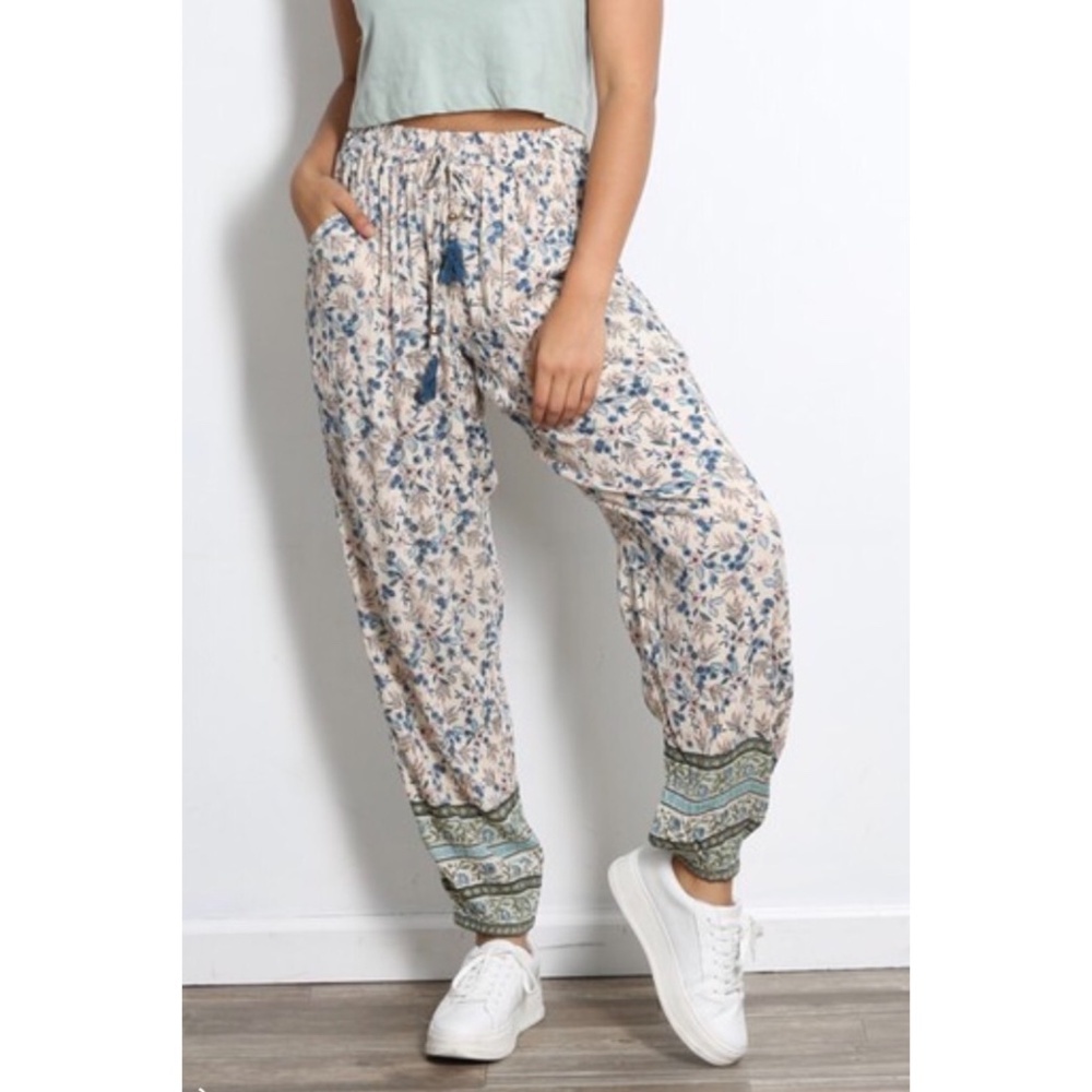 ANGIE Ivory & Blue Floral Print Rayon Joggers